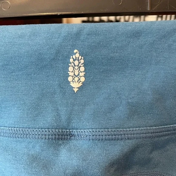 FP free people Virgo calf slit leggings size small - Picture 6 of 8